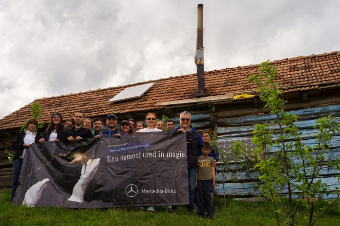 Mercedes-Benz Financial Services România sprijină campania ”Lumină pentru România”