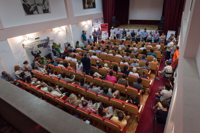 Aplauze la scenă deschisă și 7.000 de spectatori la Festivalul de Film și Istorii Râșnov