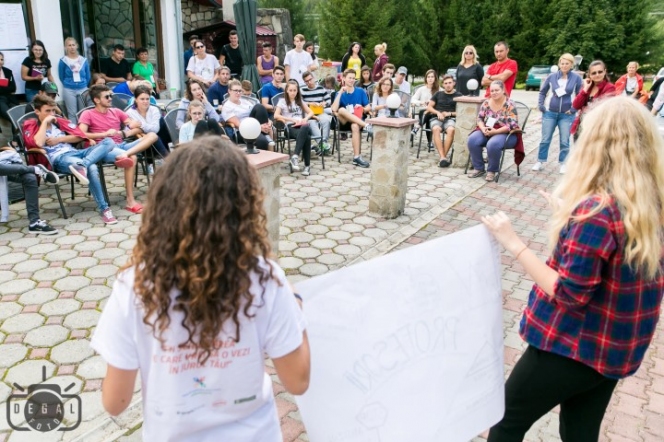 Tineri din toată țara învață și se implică pentru protejarea naturii în județul Prahova