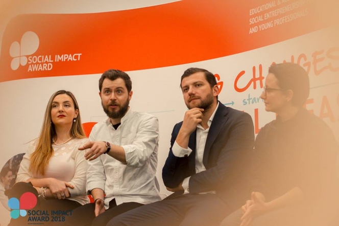 Social Impact Award caută tineri români care vor să schimbe în bine comunităţile lor pentru a-i premia. E ultima săptămână de aplicări la competiţia internaţională