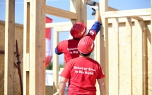 Habitat for Humanity România începe construcția a 36 de case în 5 zile la Bacău