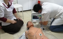 Energia pentru bine salvează inimi: Grupul CEZ dotează Centrul Medical STAL Cogealac cu un defibrilator performant