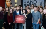KFC și Pizza Hut vor dona suma record de 140.000 de euro pentru programul „Vreau în clasa a noua”