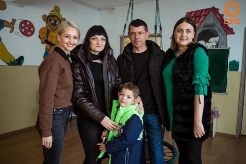 Un an și aproape 150.000 de oameni sprijiniți prin proiectul CARE FOR UKRAINE
