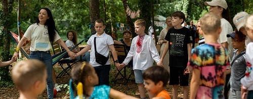 Sprijin 3D: copiii români și ucraineni se pregătesc împreună pentru viitor
