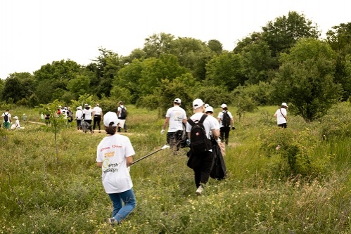 Asociația pastel și peste 70 de voluntari au igienizat o suprafață de 150.000 mp din Parcul Natural Văcărești