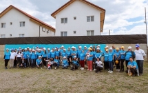 Habitat for Humanity România: 50 de lideri din business și societatea civilă au construit 4 case în Berceni, Prahova